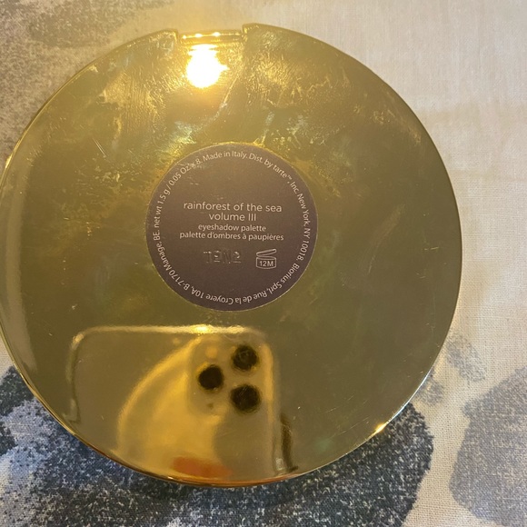 The perfect neutral shimmer palette - Picture 4 of 4